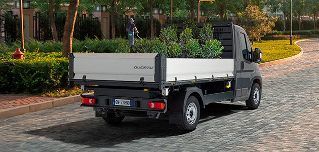 Шасси Fiat Ducato с бортовой платформой для бизнеса и переоборудования