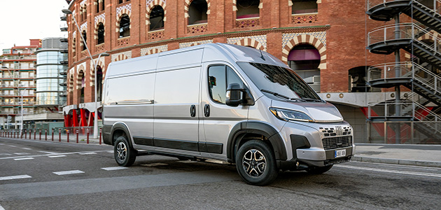 Коммерческий фургон Fiat Ducato Cargo L4H2 белый