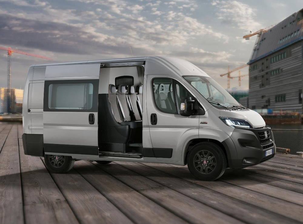 Грузопассажирский фургон Fiat Ducato с кабиной на 6 человек